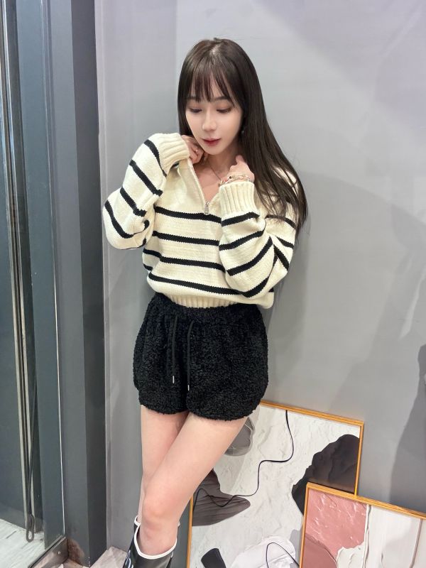 QQ毛鬆緊綁帶短褲 