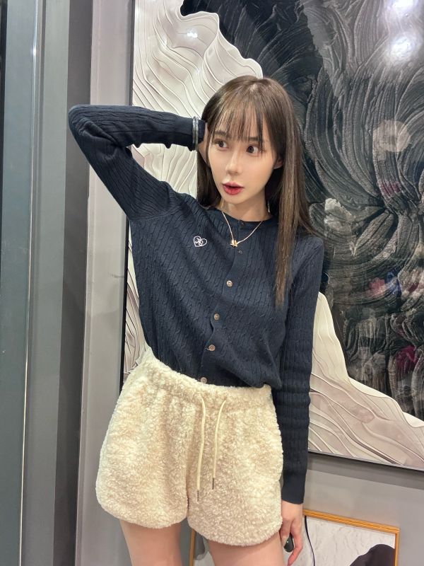 QQ毛鬆緊綁帶短褲 