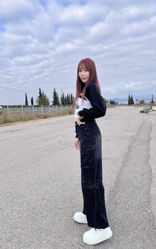 大口袋綁帶直筒工裝牛仔褲 