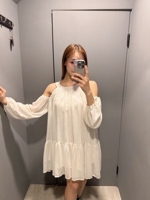 削肩斷袖雪紡洋 