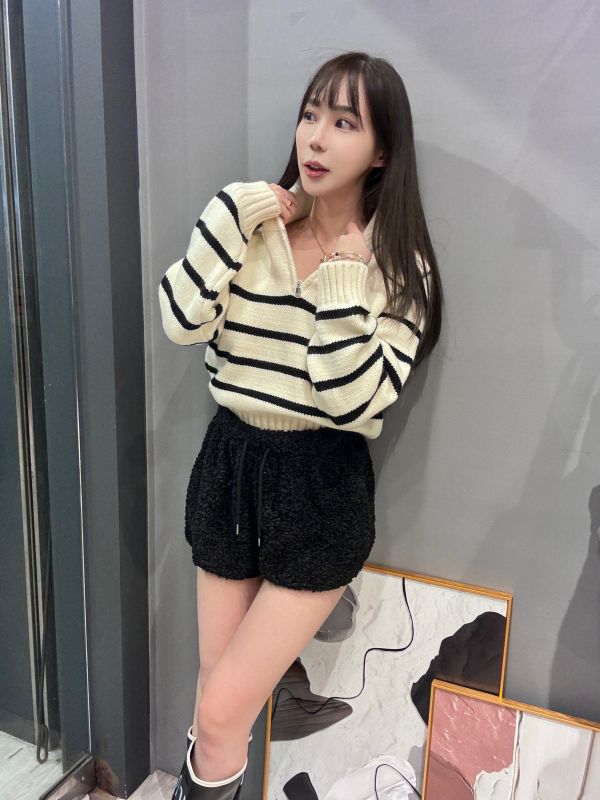 QQ毛鬆緊綁帶短褲 