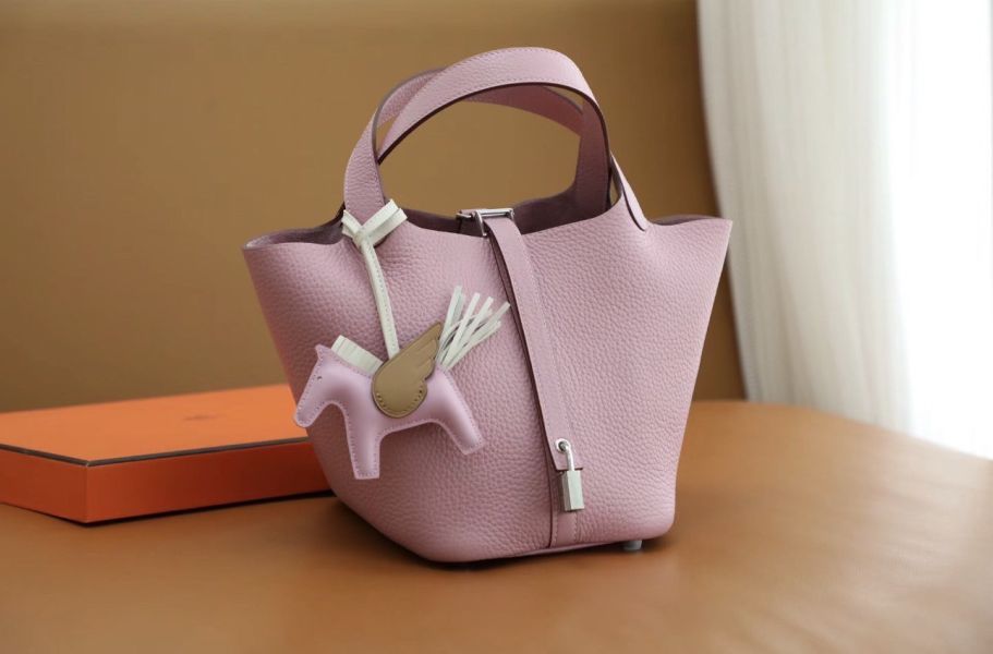 HERMES RODEO 小飛馬 奶昔白/金棕/夢幻紫 buywithada,france,全球代購,歐洲,exquisite,quality goods,posh,fancy,luxurious