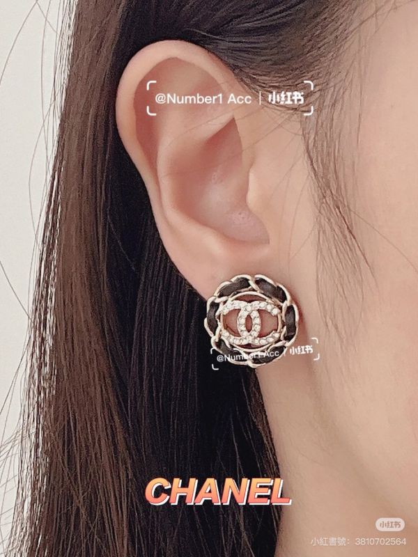 CHANEL 皮穿圓形耳環 buywithada,france,全球代購,歐洲,exquisite,quality goods,posh,fancy,luxurious