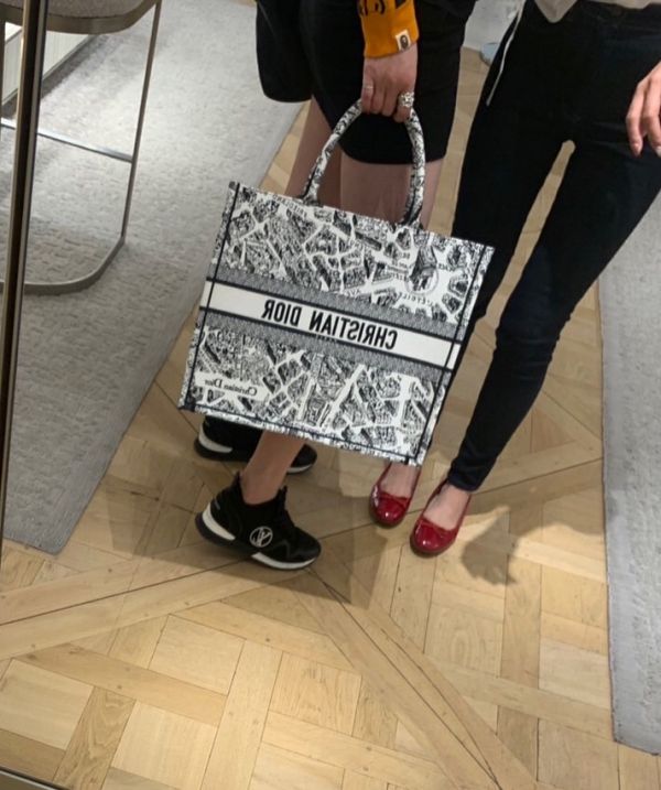 DIOR 中碼 DIOR BOOK TOTE 白色 Plan de Paris 刺繡 buywithada,france,全球代購,歐洲,exquisite,quality goods,posh,fancy,luxurious