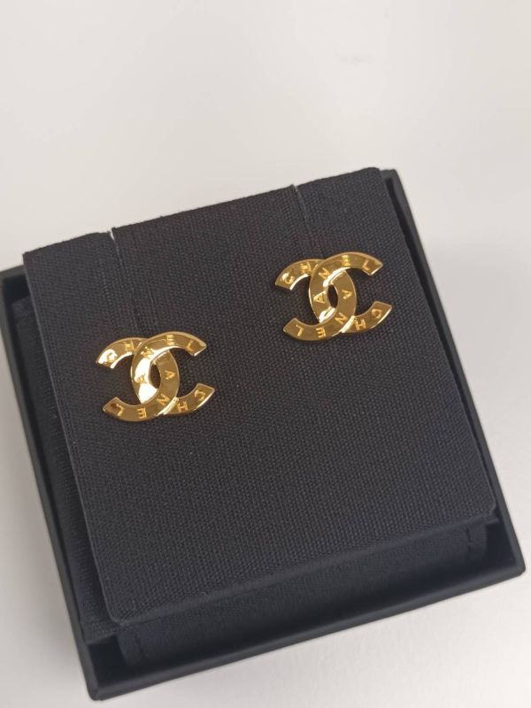 CHANEL 復古刻字金色CC耳環 buywithada,france,全球代購,歐洲,exquisite,quality goods,posh,fancy,luxurious