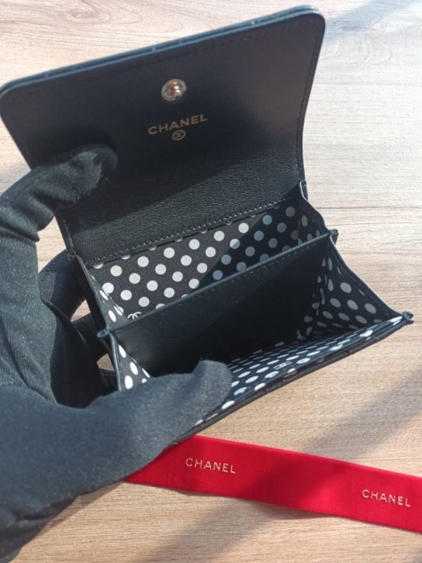 CHANEL 24P 限量 黑羊皮珍珠CC 雙層卡包 buywithada,france,全球代購,歐洲,exquisite,quality goods,posh,fancy,luxurious