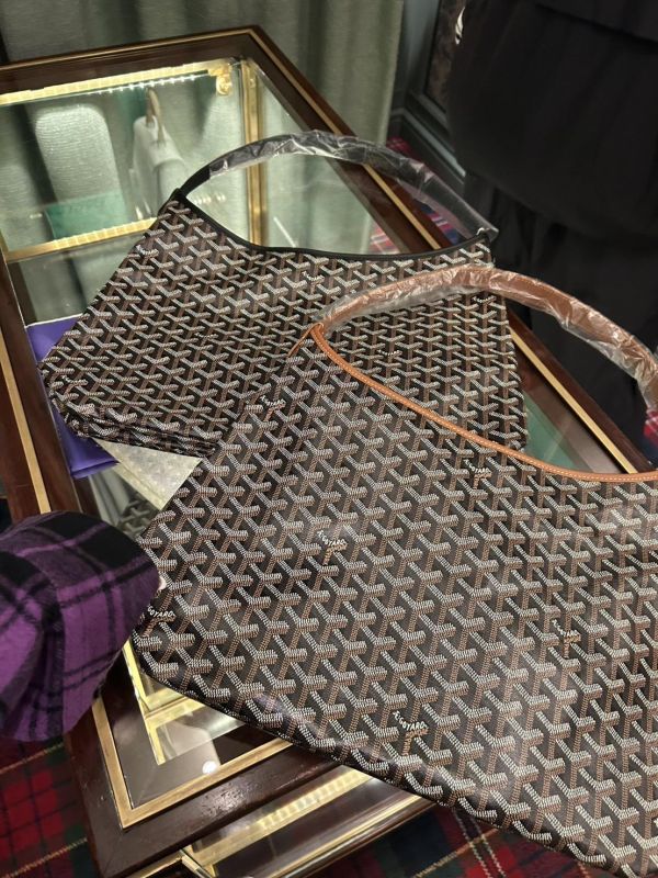 人氣商品 Goyard Hobo 黑棕色 在途有1 buywithada,france,全球代購,歐洲,exquisite,quality goods,posh,fancy,luxurious