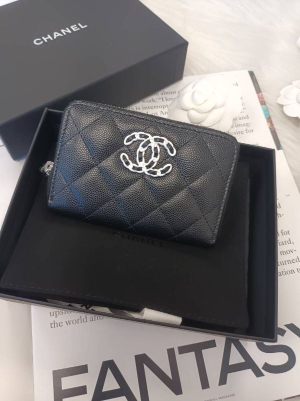CHANEL 白色19 新款ㄇ字拉鏈錢包 內有拉鍊分層 黑荔枝銀釦 buywithada,france,全球代購,歐洲,exquisite,quality goods,posh,fancy,luxurious