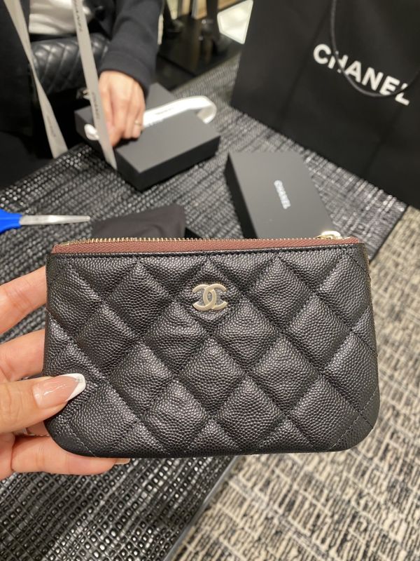 CHANEL CF 黑金 荔枝皮 一字拉鍊錢包/卡包 buywithada,france,全球代購,歐洲,exquisite,quality goods,posh,fancy,luxurious