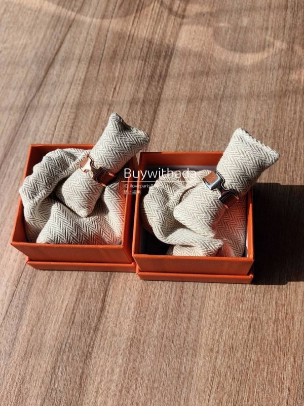 HERMES Olympe 爆款H 戒指 金棕銀 S 現貨 buywithada,france,全球代購,歐洲,exquisite,quality goods,posh,fancy,luxurious