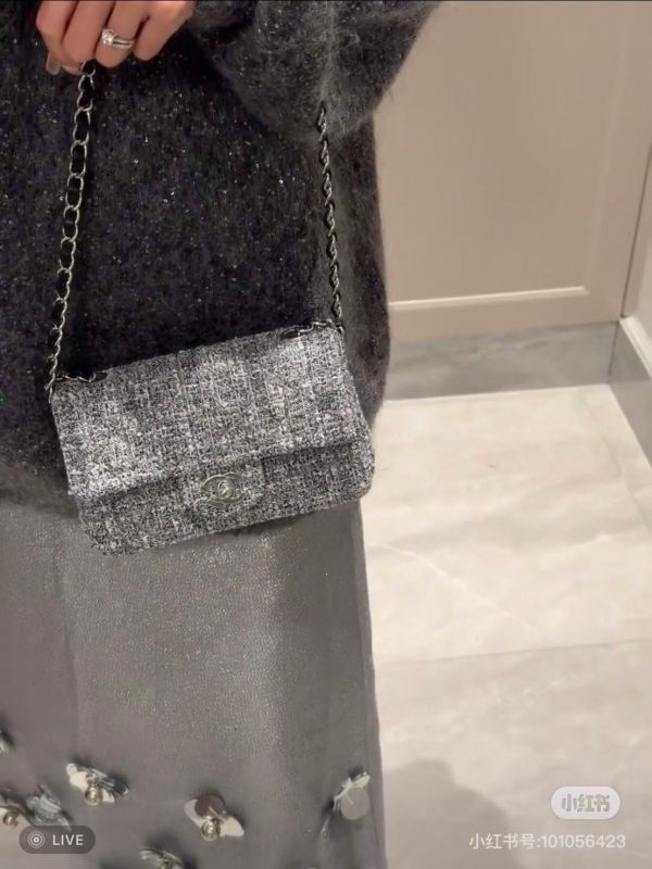 台灣現貨 CHANEL 24P TWEED MINI CF 20 黑白毛尼 春夏新款 buywithada,france,全球代購,歐洲,exquisite,quality goods,posh,fancy,luxurious