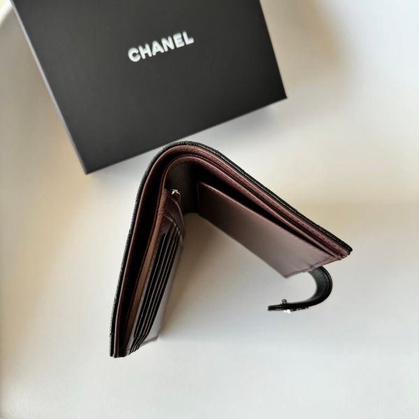 新鮮抵台 CHANEL 護照卡夾零錢包 黑荔枝金釦 buywithada,france,全球代購,歐洲,exquisite,quality goods,posh,fancy,luxurious