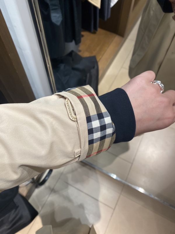 折扣 Burberry 風衣外套 黑/蜜糖色/淺卡其 buywithada,france,全球代購,歐洲,exquisite,quality goods,posh,fancy,luxurious