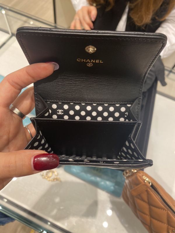 CHANEL 24P 限量 黑羊皮珍珠CC 雙層卡包 buywithada,france,全球代購,歐洲,exquisite,quality goods,posh,fancy,luxurious
