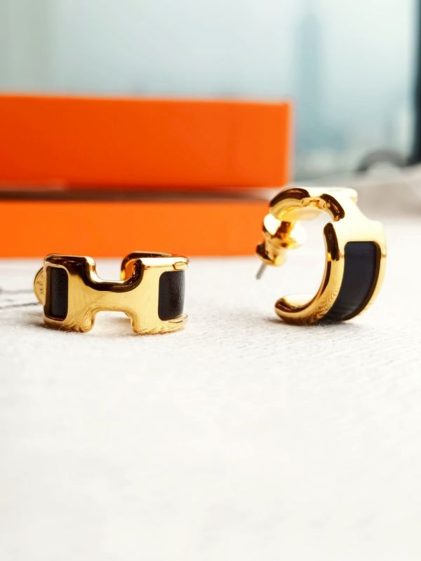 Hermès olympe 最新款H耳環 黑金配色 buywithada,france,全球代購,歐洲,exquisite,quality goods,posh,fancy,luxurious