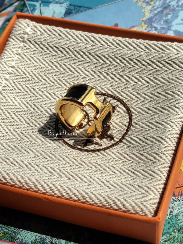 HERMES Olympe 耳骨釦 小號 黑色金釦 buywithada,france,全球代購,歐洲,exquisite,quality goods,posh,fancy,luxurious