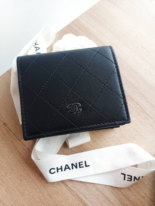 CHANEL so black  對折短夾 buywithada,france,全球代購,歐洲,exquisite,quality goods,posh,fancy,luxurious