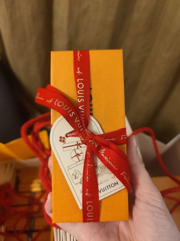 Louis Vuitton 路易士威登 160周年回顧「LV DREAM 特展」  Barre Chocolat 5入 buywithada,france,全球代購,歐洲,exquisite,quality goods,posh,fancy,luxurious