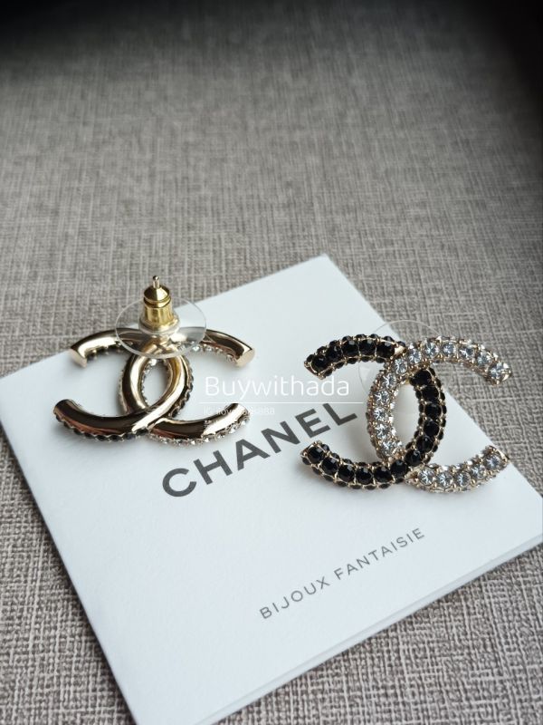 CHANEL 23K 超閃黑白大水鑽雙C耳針 buywithada,france,全球代購,歐洲,exquisite,quality goods,posh,fancy,luxurious