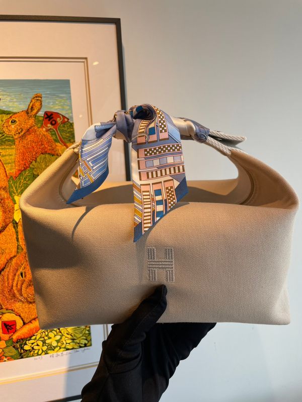 HERMES TWILLY buywithada,france,全球代購,歐洲,exquisite,quality goods,posh,fancy,luxurious