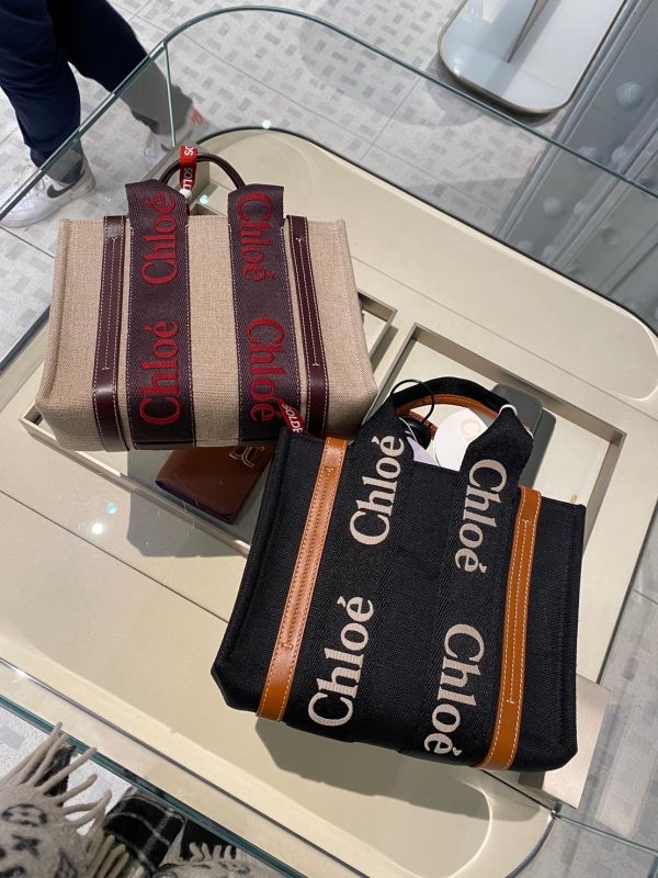CHLOE SMALL WOODY TOTE BAG 黑色拚米色字 buywithada,france,全球代購,歐洲,exquisite,quality goods,posh,fancy,luxurious