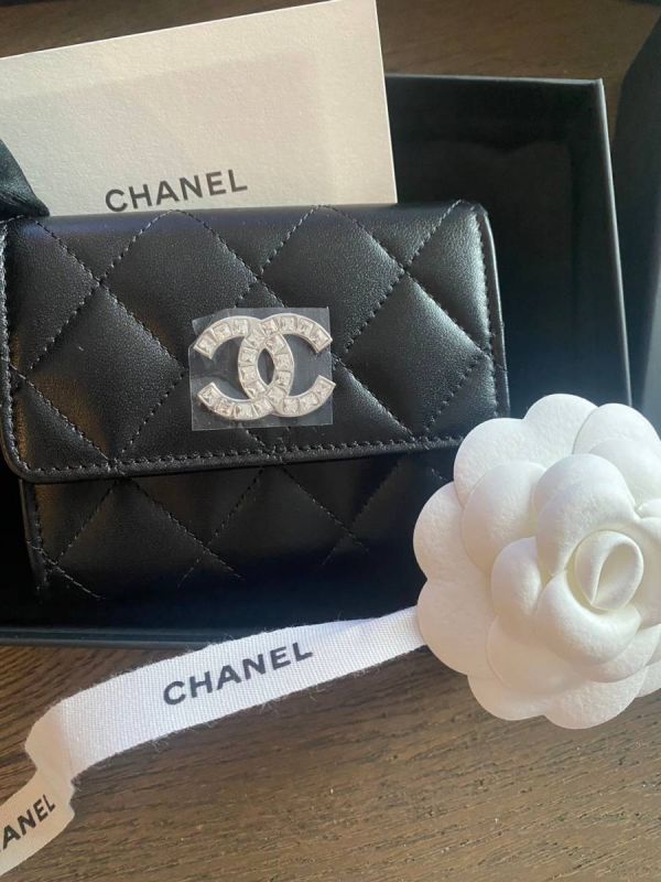 新鮮抵台 CHANEL 方鑽CC logo 雙層卡包 buywithada,france,全球代購,歐洲,exquisite,quality goods,posh,fancy,luxurious