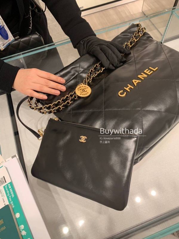 2025 新腰購証 全新全配CHANEL 22 BAG 黑金小號 台灣現貨 buywithada,france,全球代購,歐洲,exquisite,quality goods,posh,fancy,luxurious