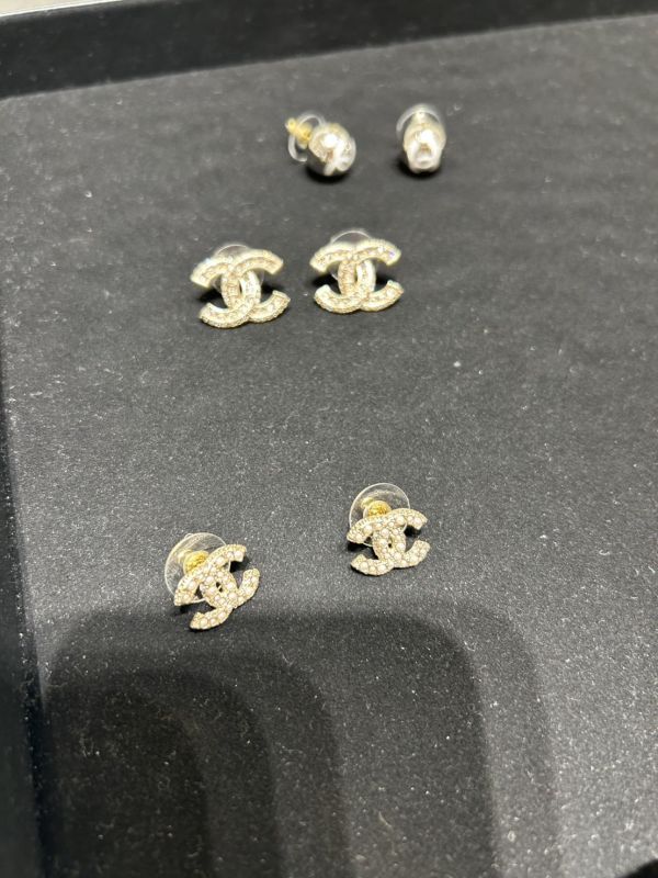 CHANEL 經典系列 珍珠CC耳針 buywithada,france,全球代購,歐洲,exquisite,quality goods,posh,fancy,luxurious