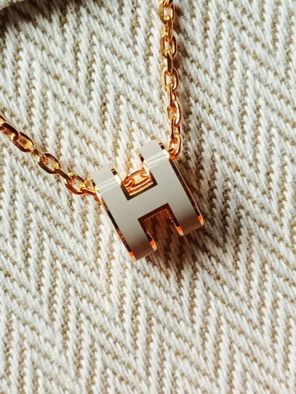 HERMES POP H MINI 奶茶金 項鏈 buywithada,france,全球代購,歐洲,exquisite,quality goods,posh,fancy,luxurious