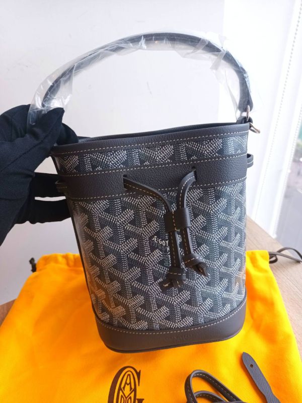 GOYARD 水桶包 MINI 灰色 buywithada,france,全球代購,歐洲,exquisite,quality goods,posh,fancy,luxurious