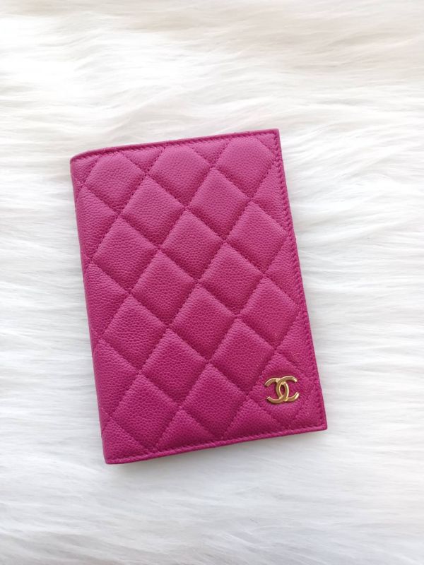 CHANEL 護照夾 桃色 荔枝皮金釦 buywithada,france,全球代購,歐洲,exquisite,quality goods,posh,fancy,luxurious