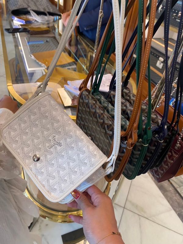 GOYARD plumet 白色信封包 buywithada,france,全球代購,歐洲,exquisite,quality goods,posh,fancy,luxurious