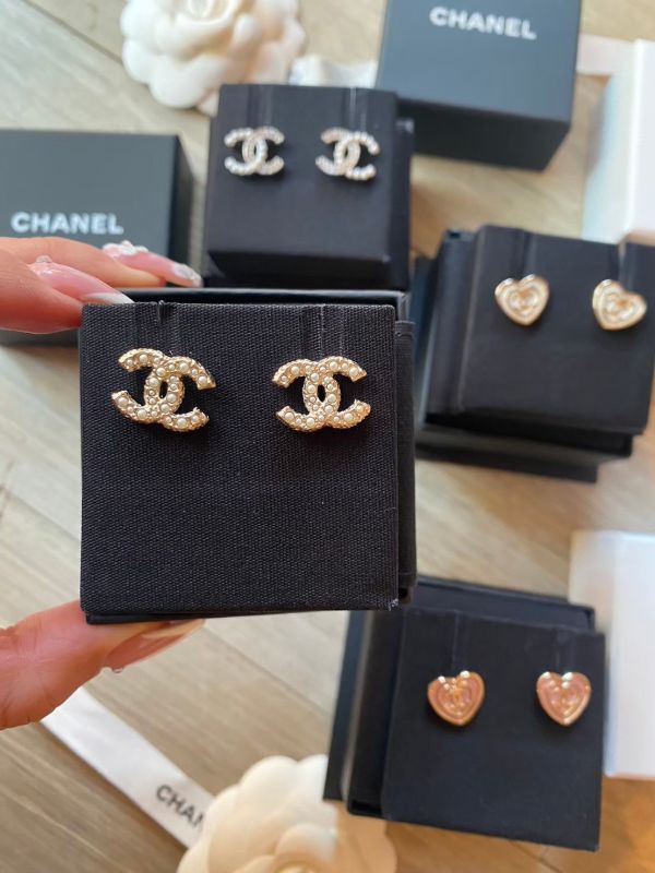 CHANEL 經典系列 珍珠CC耳針 buywithada,france,全球代購,歐洲,exquisite,quality goods,posh,fancy,luxurious