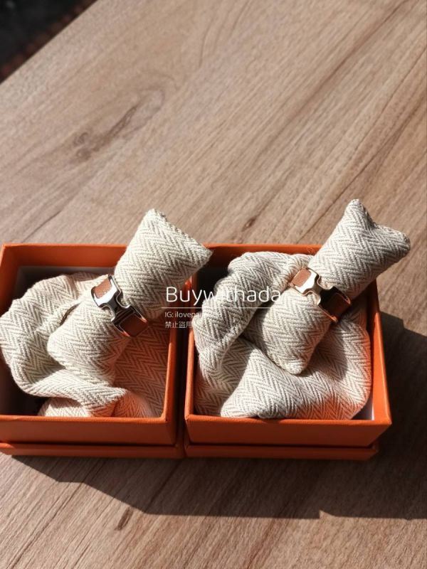 HERMES Olympe 爆款H 戒指 金棕銀 S 現貨 buywithada,france,全球代購,歐洲,exquisite,quality goods,posh,fancy,luxurious
