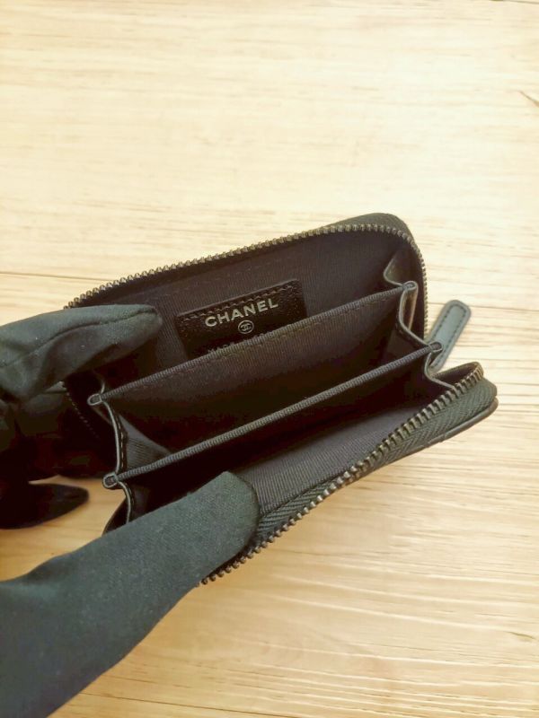 CHANEL so black 黑羊皮 ㄇ字零錢包 buywithada,france,全球代購,歐洲,exquisite,quality goods,posh,fancy,luxurious