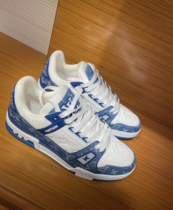 Lv trainer 牛仔藍/牛仔黑 buywithada,france,全球代購,歐洲,exquisite,quality goods,posh,fancy,luxurious