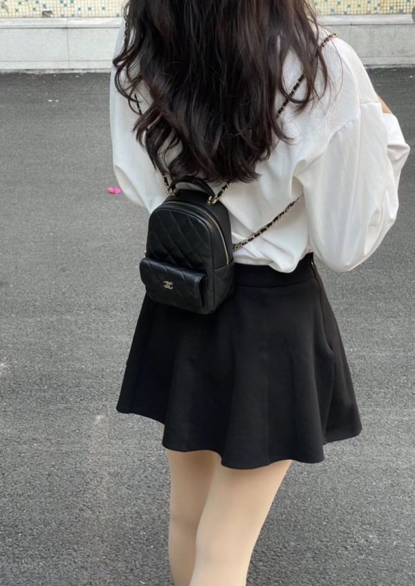 CHANEL 黑色荔枝皮小書包 buywithada,france,全球代購,歐洲,exquisite,quality goods,posh,fancy,luxurious