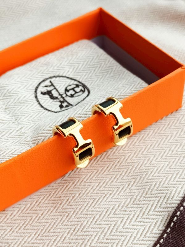 Hermès olympe 最新款H耳環 黑金配色 buywithada,france,全球代購,歐洲,exquisite,quality goods,posh,fancy,luxurious