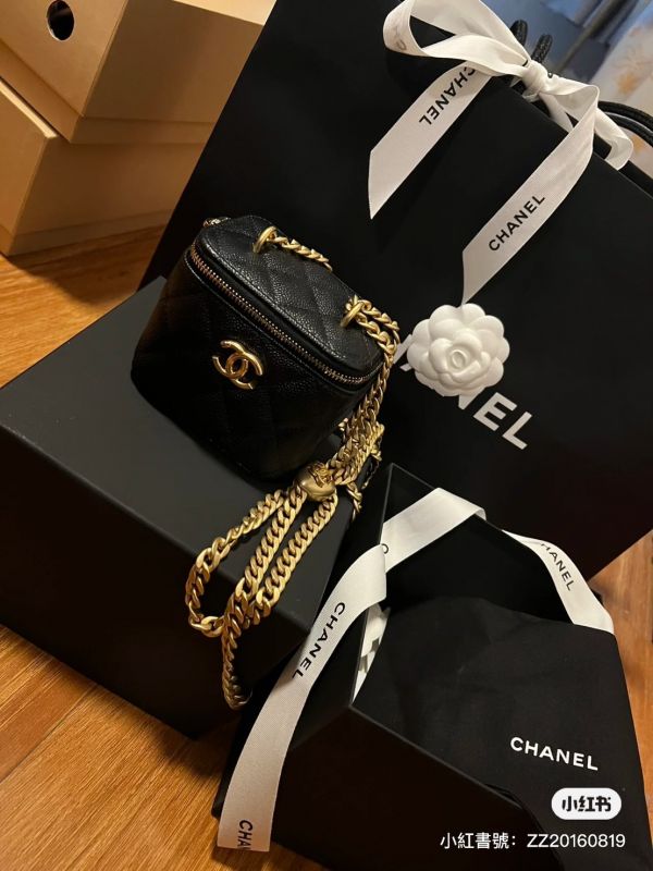 CHANEL愛心調節釦小盒子 buywithada,france,全球代購,歐洲,exquisite,quality goods,posh,fancy,luxurious