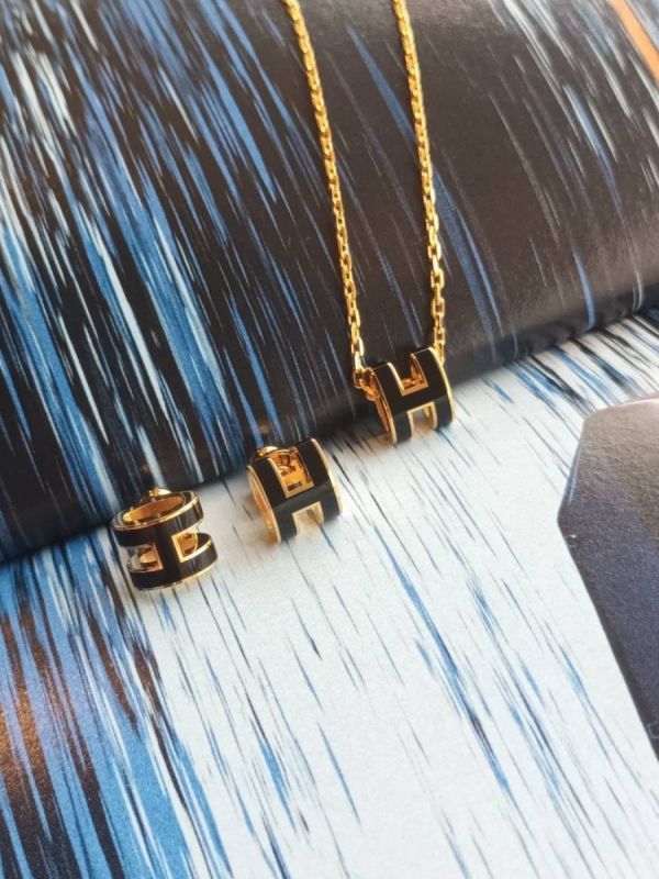 HERMES POP H MINI 黑金 項鏈 buywithada,france,全球代購,歐洲,exquisite,quality goods,posh,fancy,luxurious