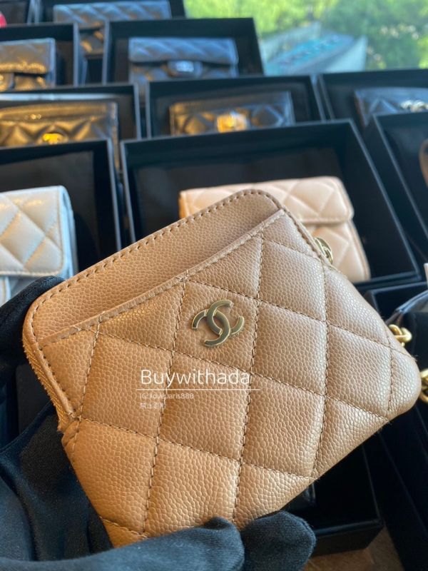 CHANEL 吐司/豆腐零錢包 奶茶荔枝金釦 buywithada,france,全球代購,歐洲,exquisite,quality goods,posh,fancy,luxurious