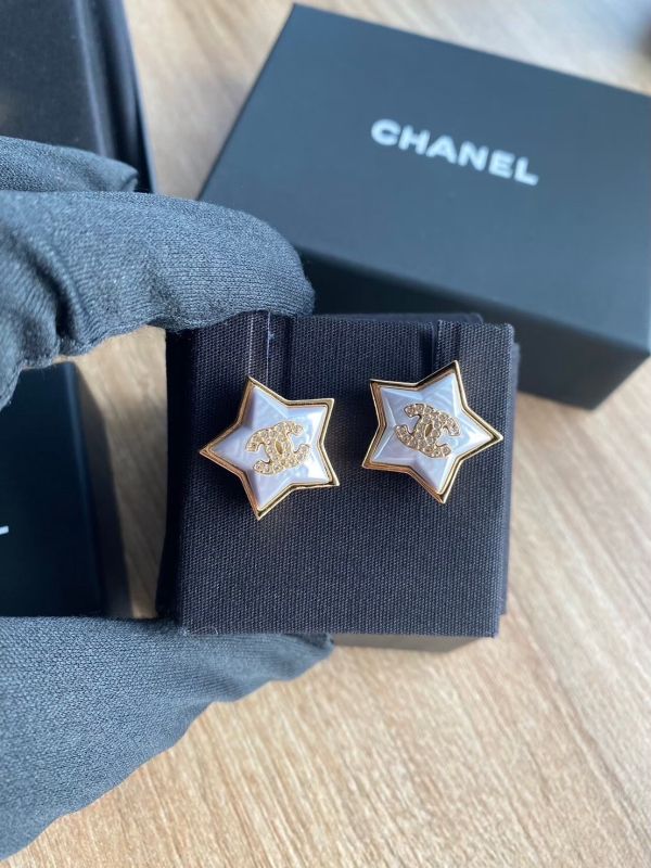 CHANEL 24C 超美 白金貝殼星星耳環/耳針 buywithada,france,全球代購,歐洲,exquisite,quality goods,posh,fancy,luxurious