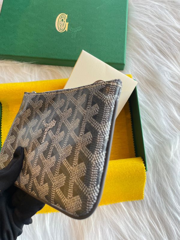 GOYARD 灰色一字拉鍊小包 buywithada,france,全球代購,歐洲,exquisite,quality goods,posh,fancy,luxurious