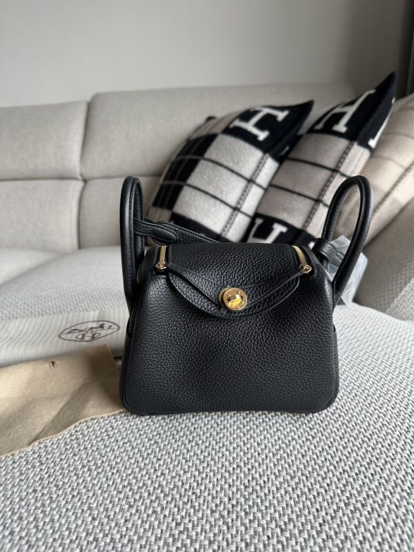 Hermès mini lindy 黑色金釦 二代短背帶 TC皮 現貨 buywithada,france,全球代購,歐洲,exquisite,quality goods,posh,fancy,luxurious