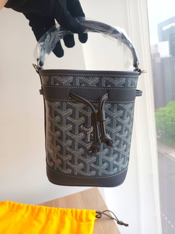 GOYARD 水桶包 MINI 灰色 buywithada,france,全球代購,歐洲,exquisite,quality goods,posh,fancy,luxurious