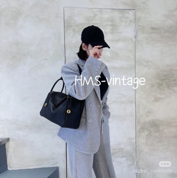 Hermes Lindy 30  w 黑金 台灣現貨 buywithada,france,全球代購,歐洲,exquisite,quality goods,posh,fancy,luxurious