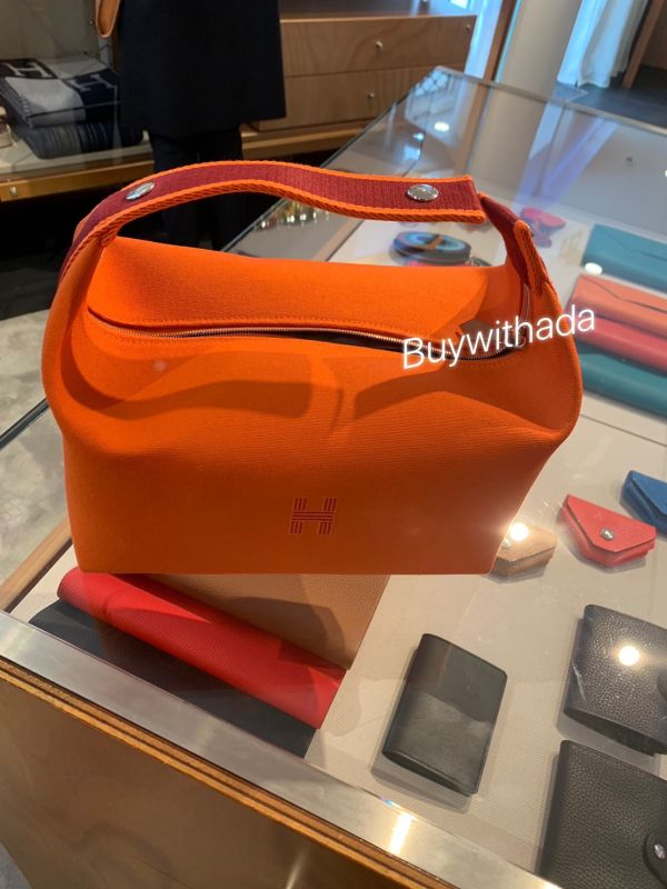 台灣現貨 HERMES 飯盒包/化妝包/飯盒包 GM 大號 橘色 buywithada,france,全球代購,歐洲,exquisite,quality goods,posh,fancy,luxurious