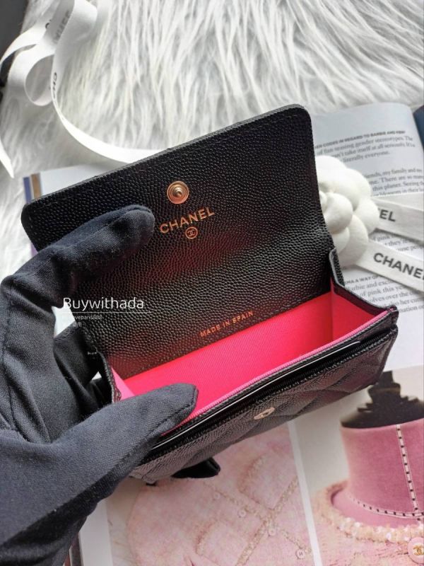 CHANEL 鏤空CC 黑金內拼色 荔枝皮 翻蓋單層卡包 buywithada,france,全球代購,歐洲,exquisite,quality goods,posh,fancy,luxurious