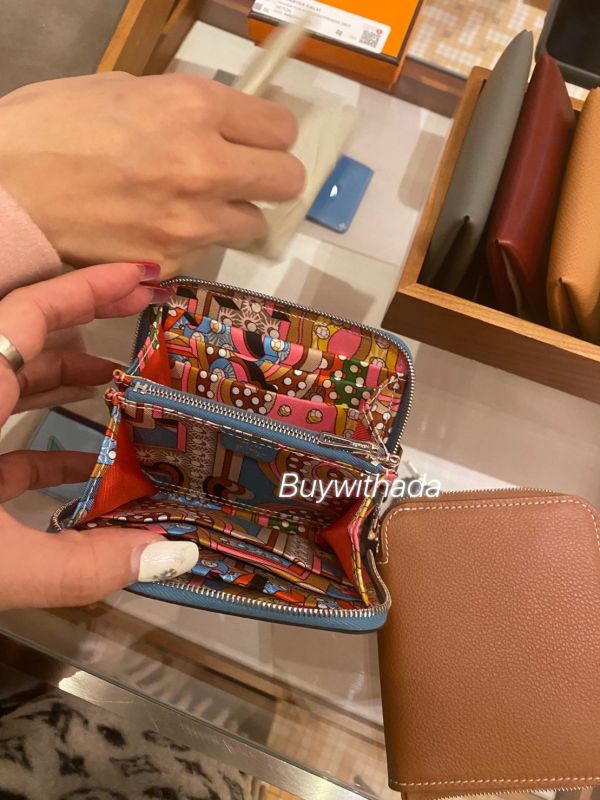 HERMES SILK IN COMPACT 絲巾短夾 EPSOM 牛仔藍白線 buywithada,france,全球代購,歐洲,exquisite,quality goods,posh,fancy,luxurious