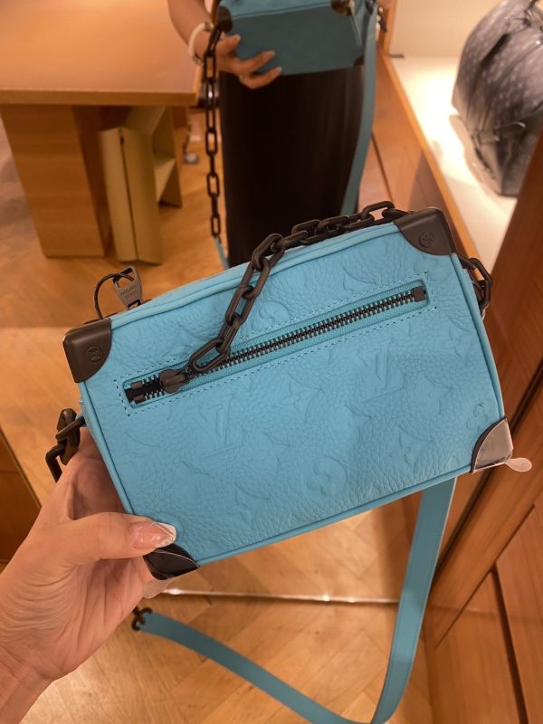LV 新款 Mini Soft Trunk 綠松石色 buywithada,france,全球代購,歐洲,exquisite,quality goods,posh,fancy,luxurious